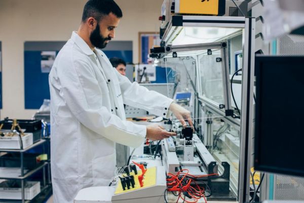 mec qui bosse chez safran